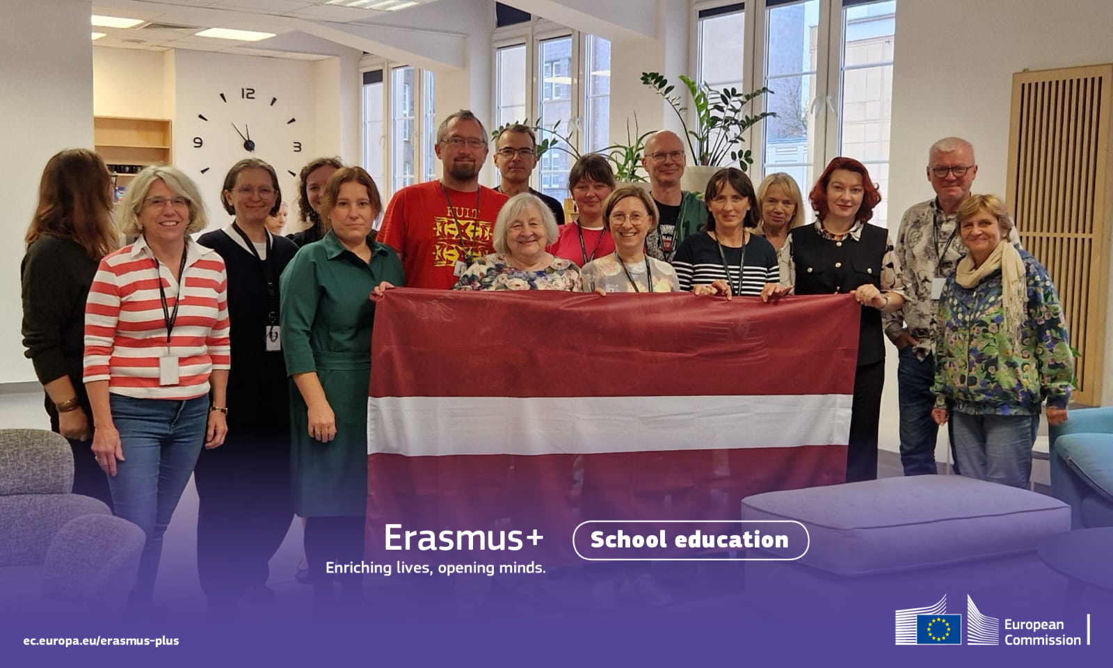 NO ĶĪMIJAS LABORATORIJAS LĪDZ VALODAS IZPRATNEI: J.PILSUDSKA DAUGAVPILS VALSTS POĻU ĢIMNĀZIJAS SKOLOTĀJU ERASMUS+ PIEREDZE VARŠAVĀ